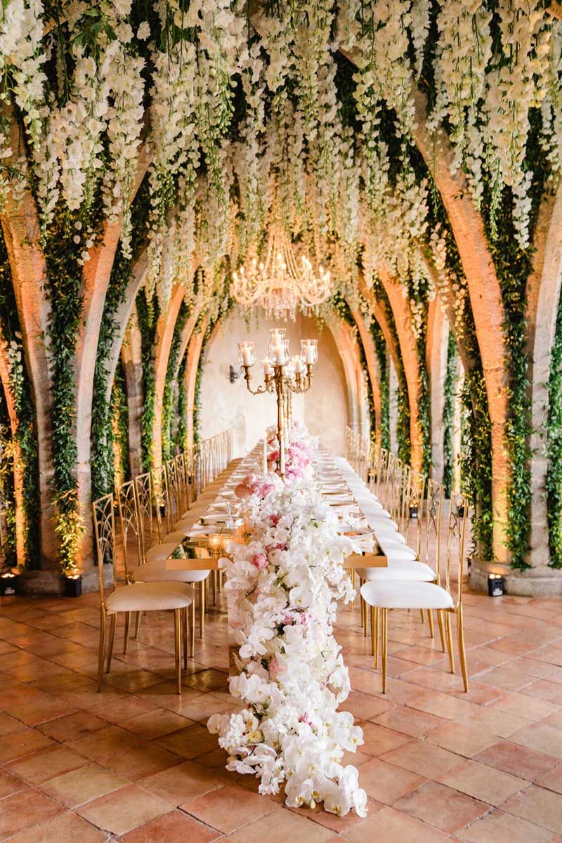 villa-cimbrone-amalfi-coast-destination-wedding.jpg