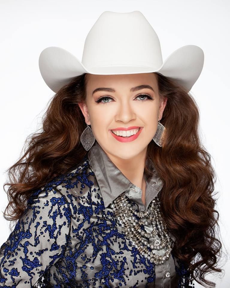 Rodeo Queen Headshot for Miss Rodeo Idaho Contestant