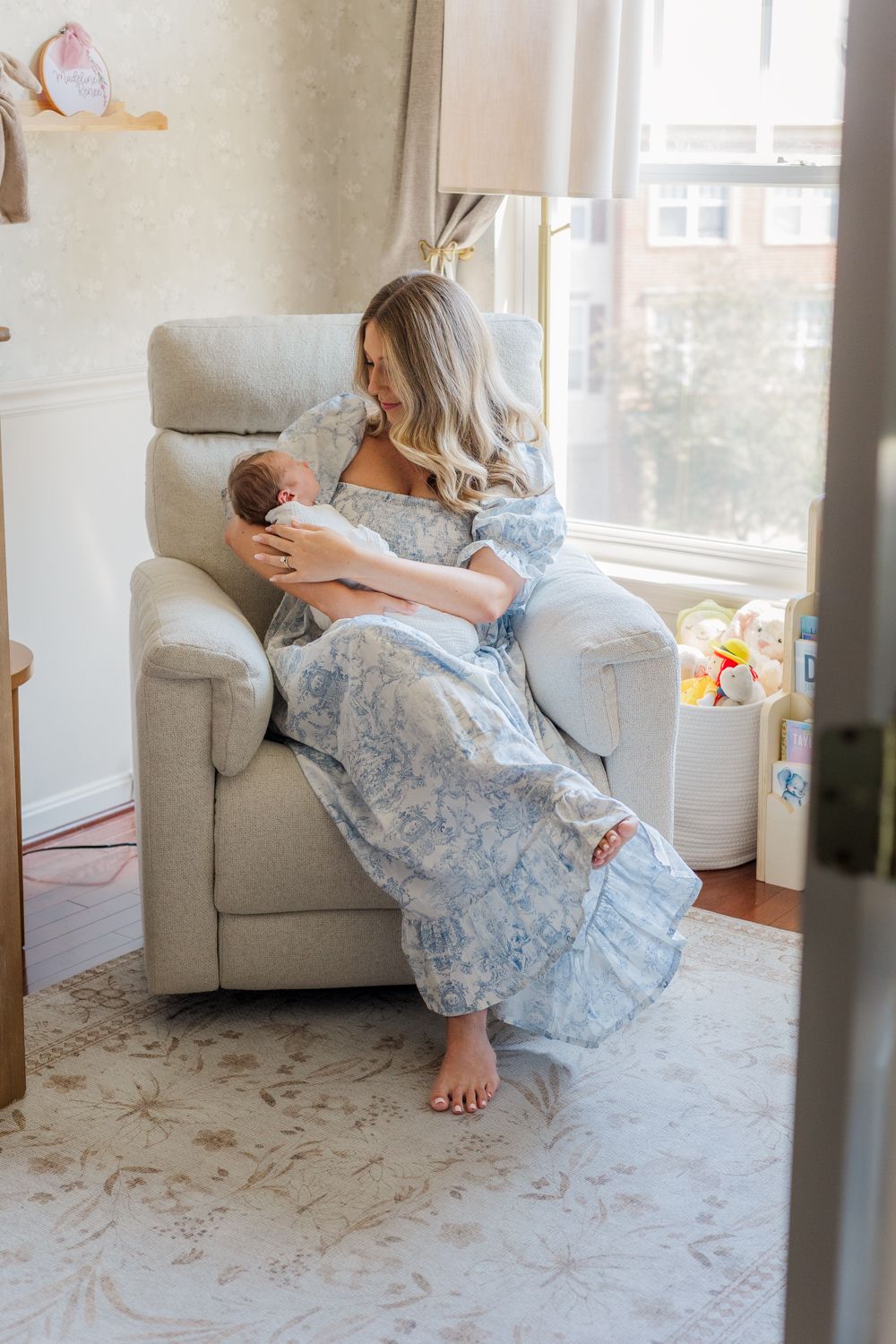 northern vrginia in-home newborn and family photographer