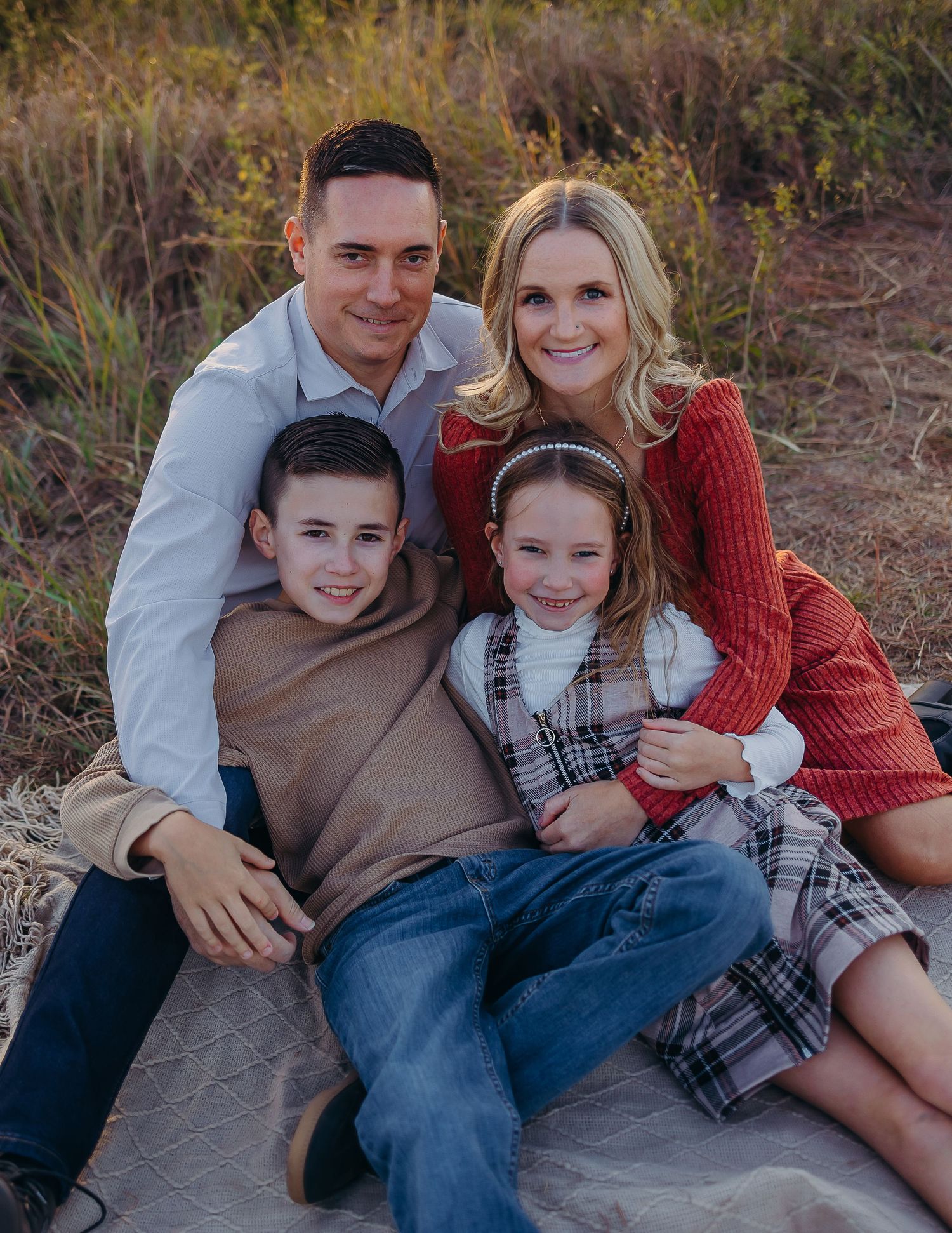 Family  in elegant natural light couples portrait in Kansas and East Texas