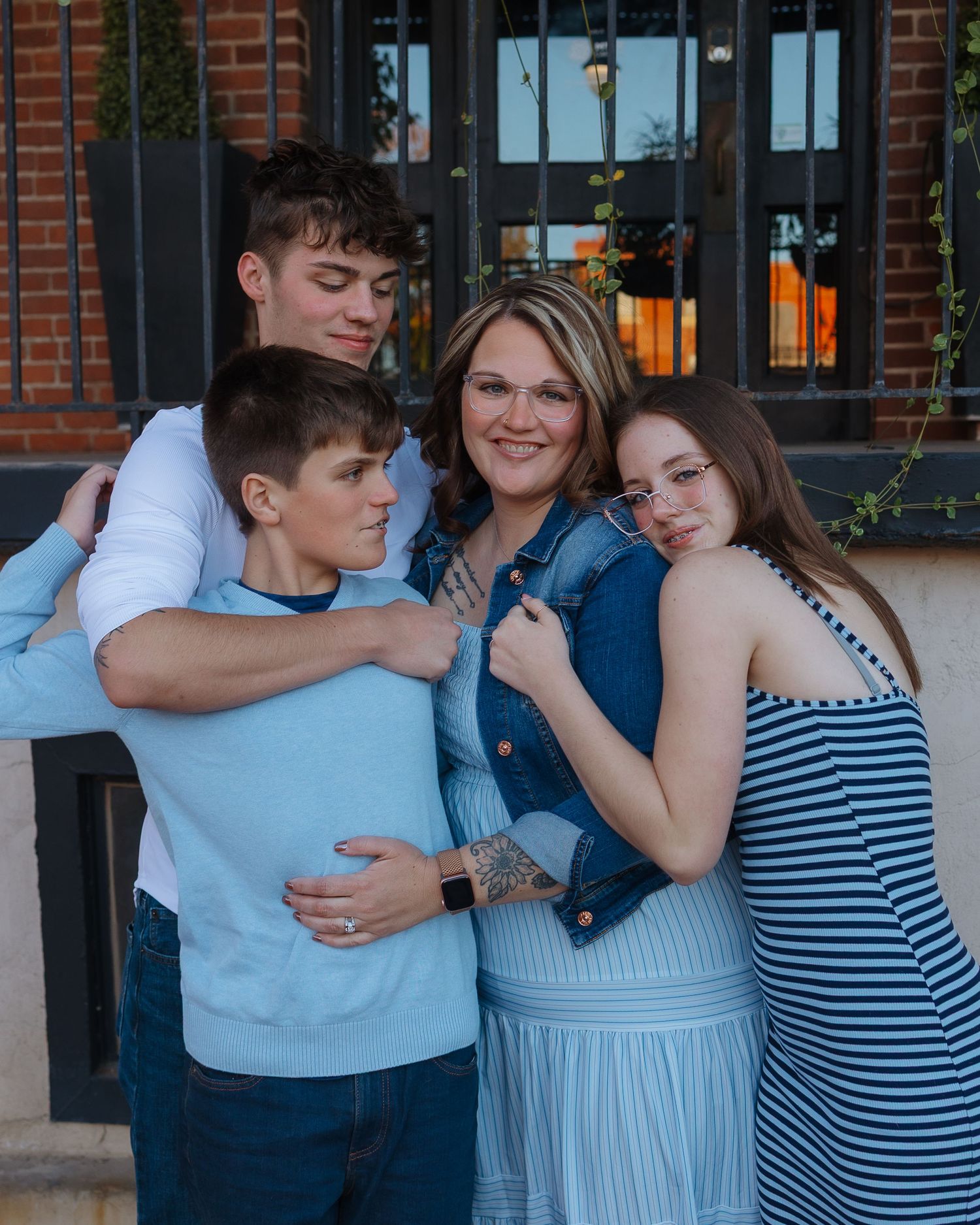 Family  in elegant natural light couples portrait in Kansas and East Texas