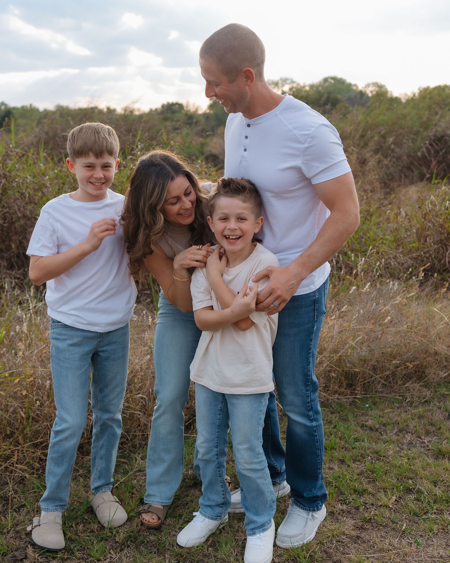 Family  in elegant natural light couples portrait in Kansas and East Texas