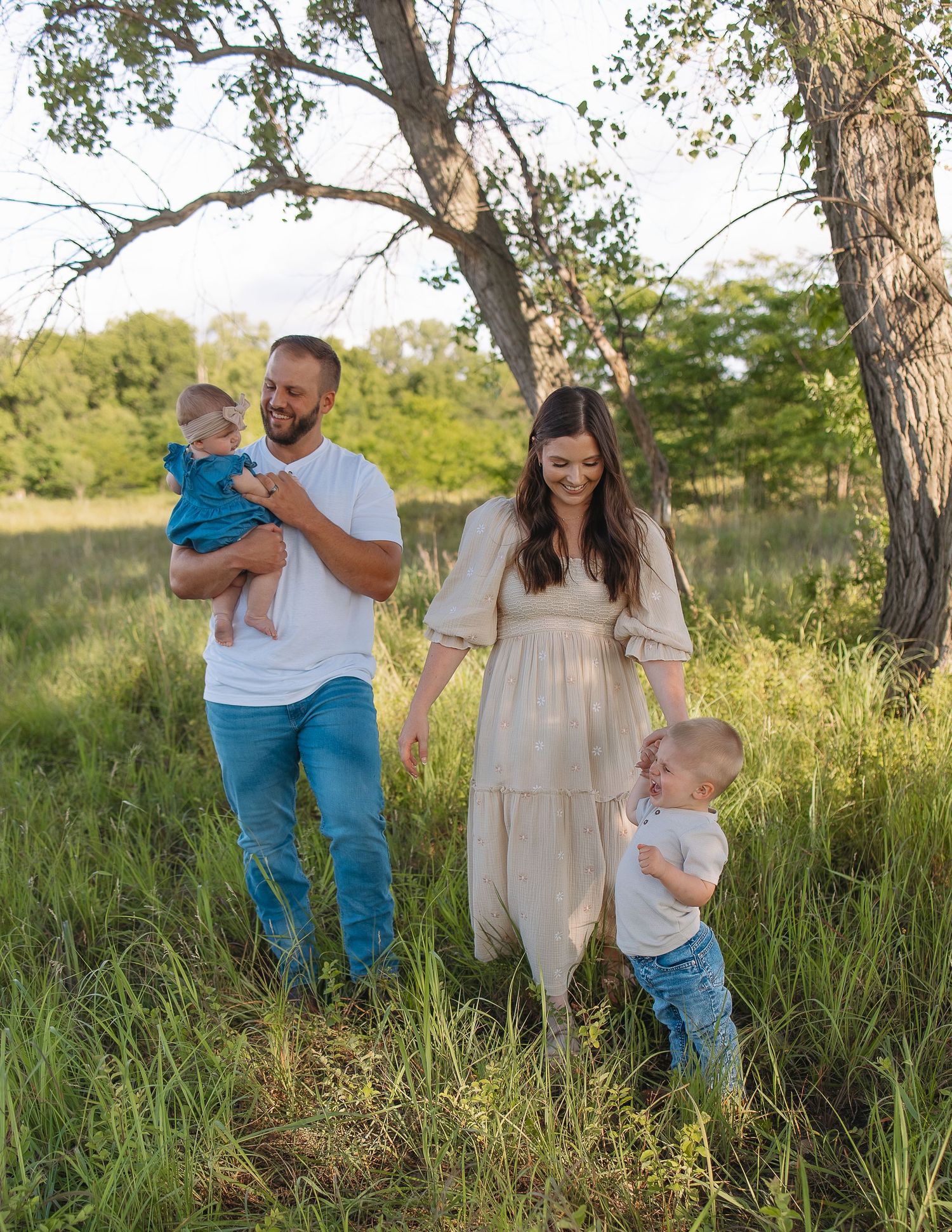 Family  in elegant natural light couples portrait in Kansas and East Texas