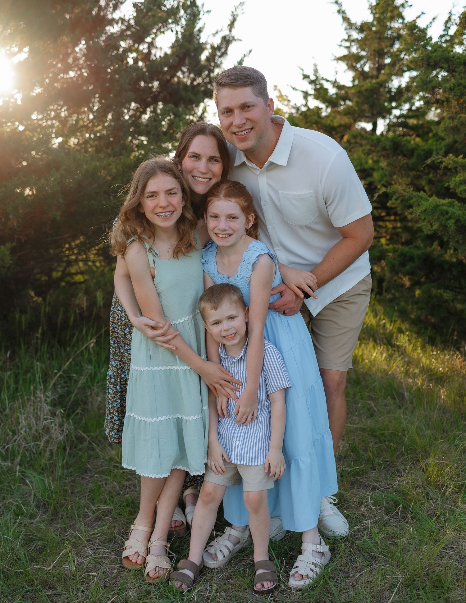 Family  in elegant natural light couples portrait in Kansas and East Texas