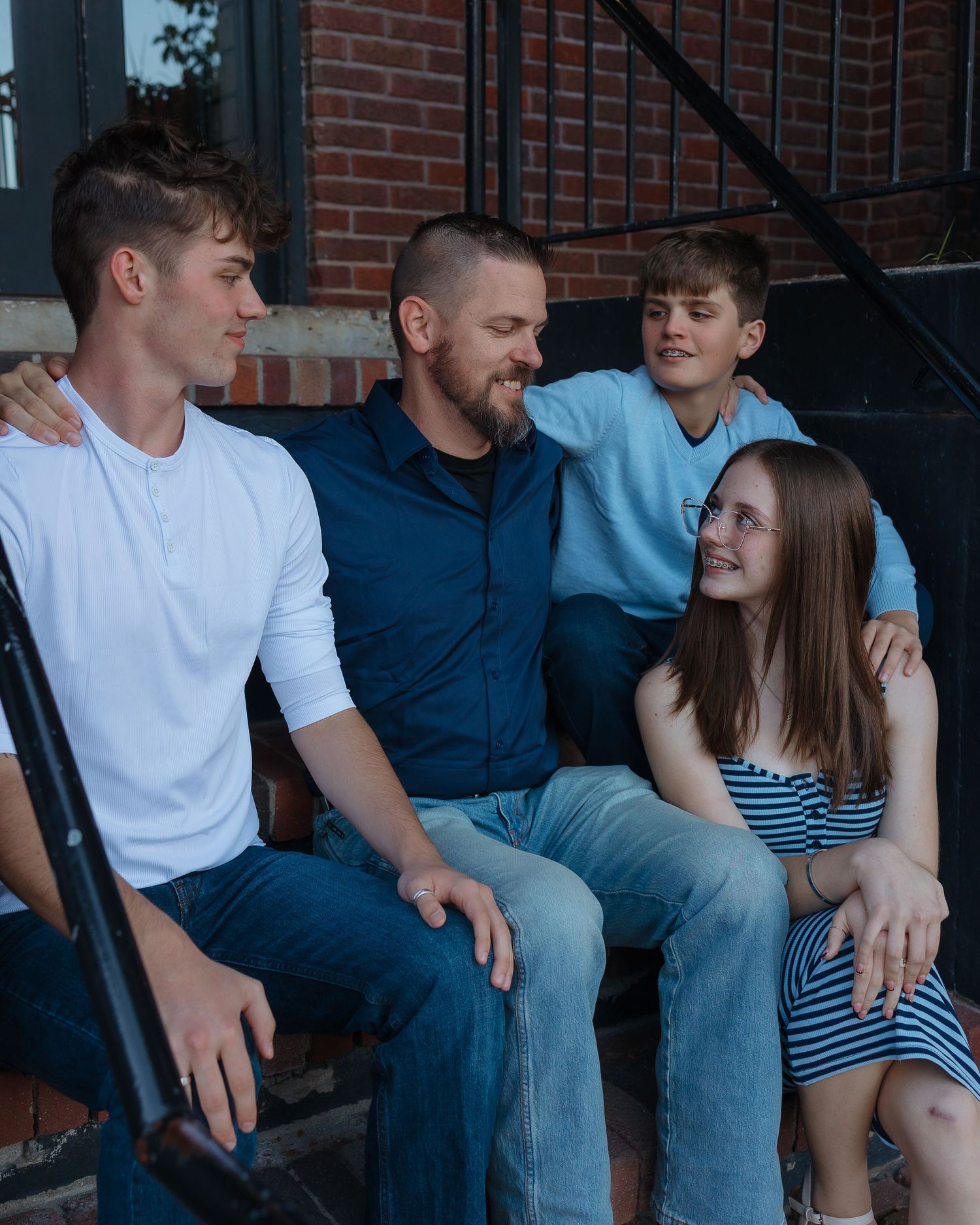 Family  in elegant natural light couples portrait in Kansas and East Texas