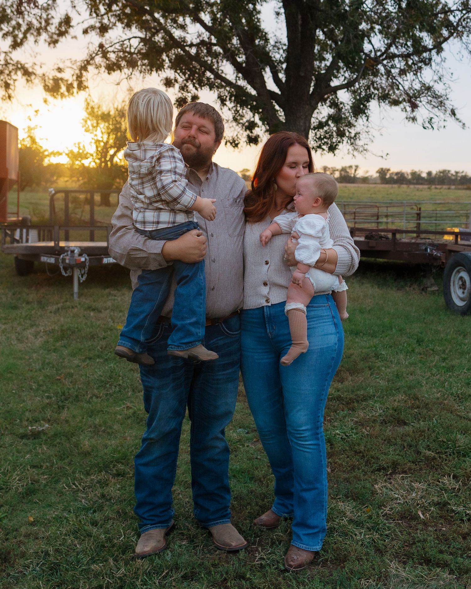 Family  in elegant natural light couples portrait in Kansas and East Texas