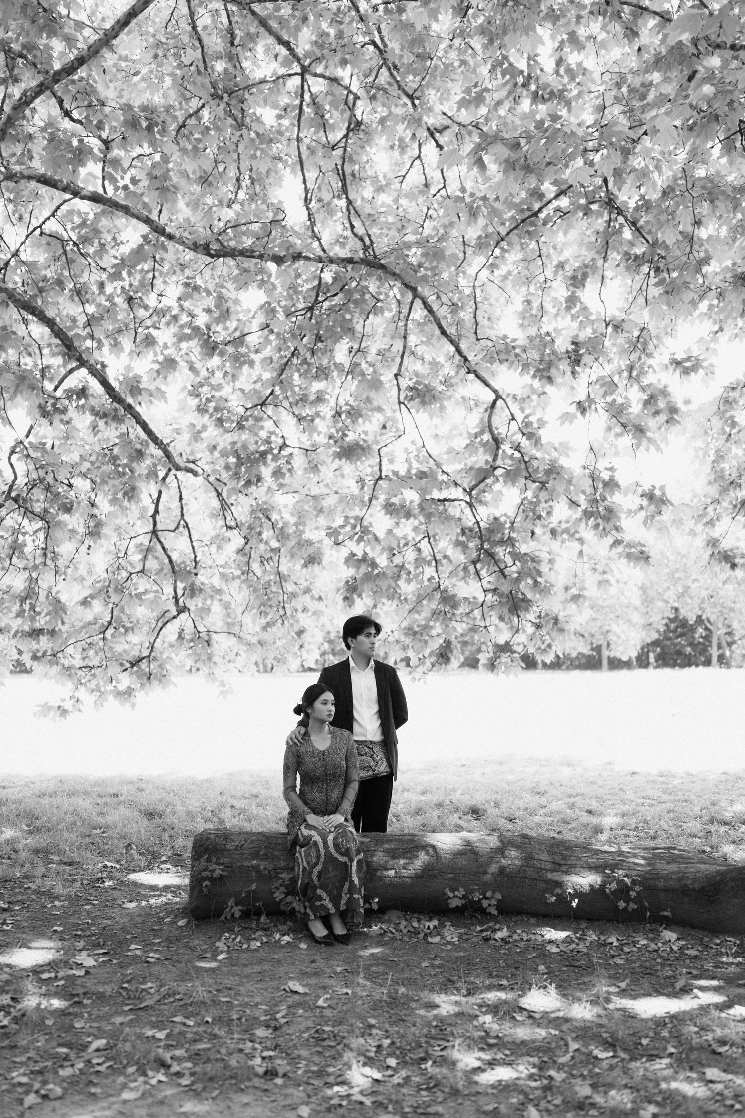 Bois de vincennes Indonesian inspired photoshoot wearing kebaya in paris black and white
