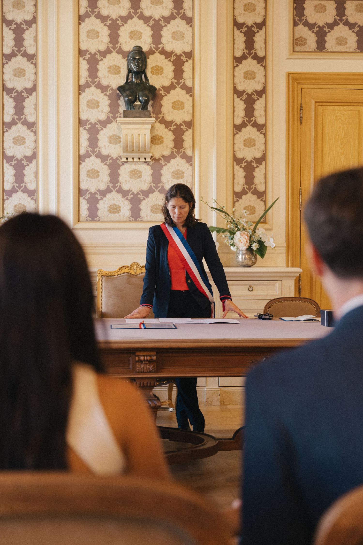 Civil wedding ceremony at Mairie de Levallois-Perret