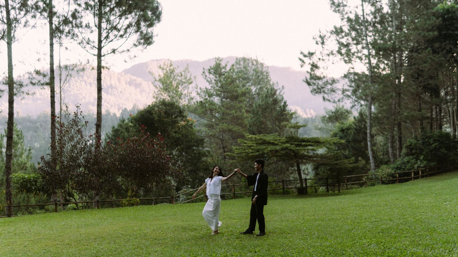 Romantic sunrise couple photoshoot in Bandung pine forest