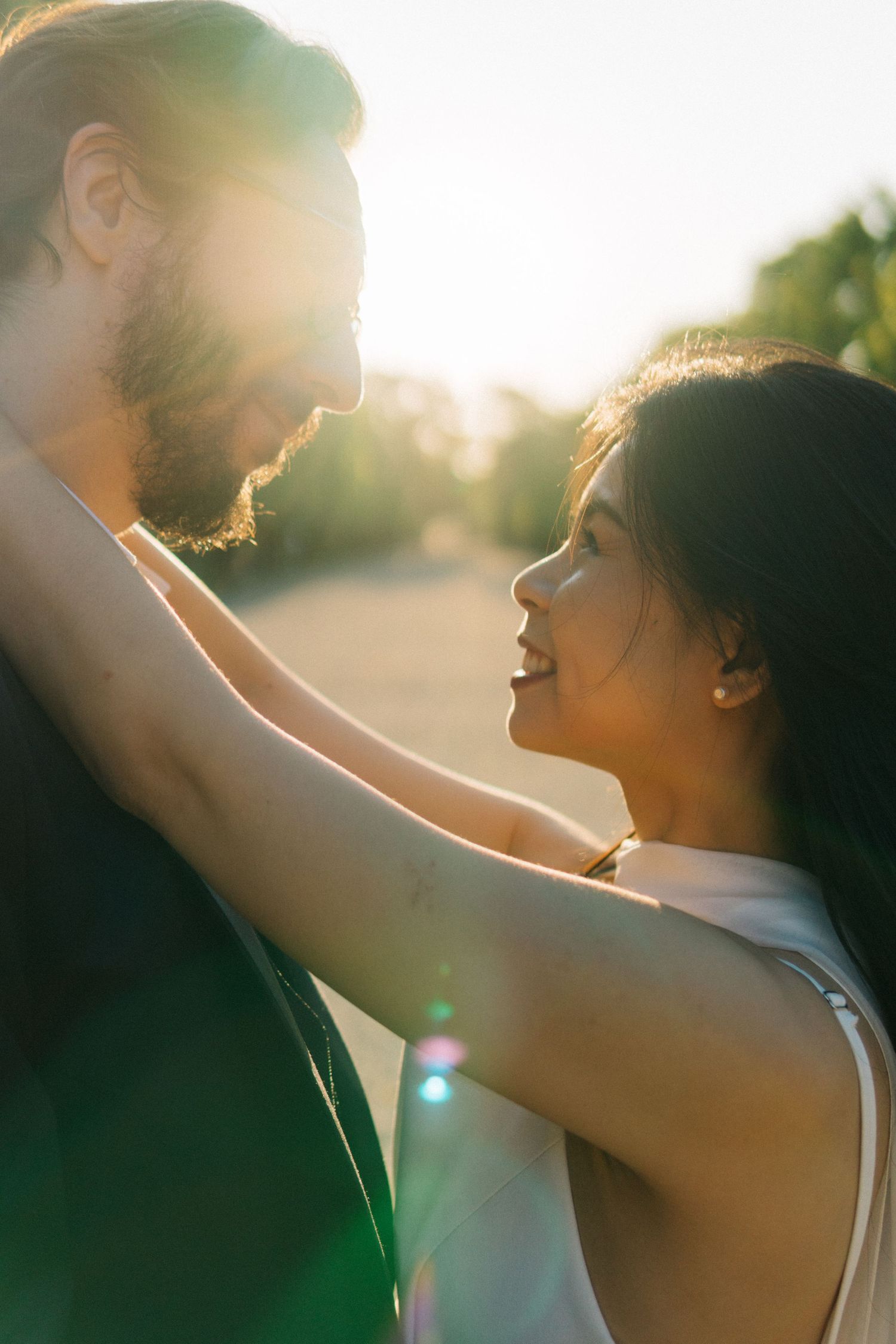 Tuileries garden romantic sunset couple photoshoot