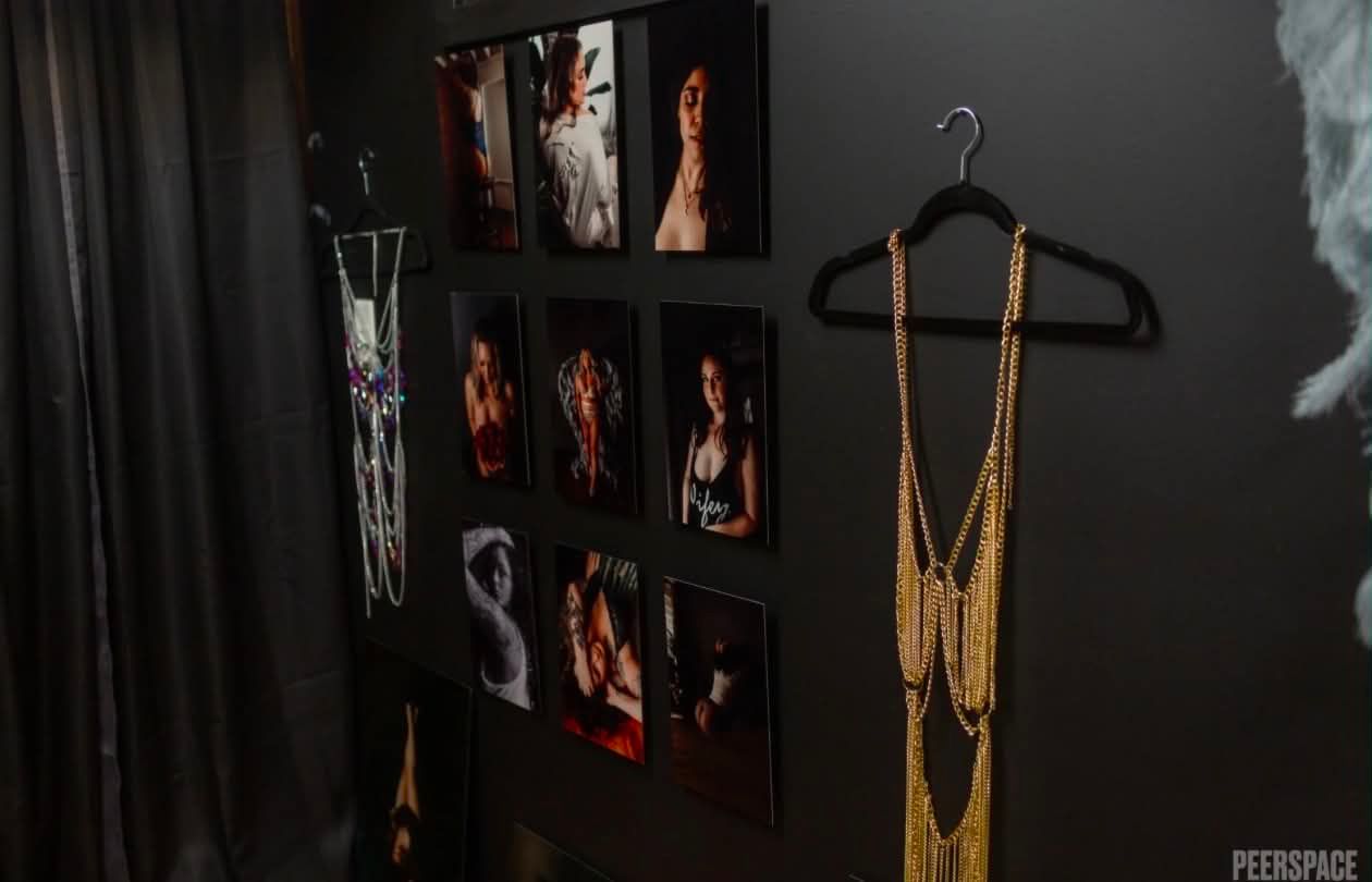 Boudoir studio Oregon City, OR - Photos and special lingerie