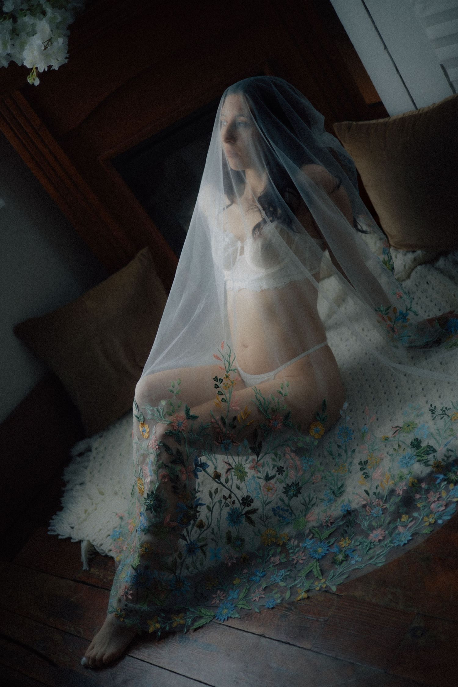 boudoir, wedding veil, white lingerie
