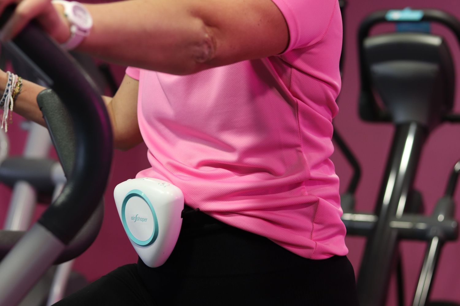 Entrainement cardio dans la salle de sport 100% femmes ELLEFIT à Bordeaux