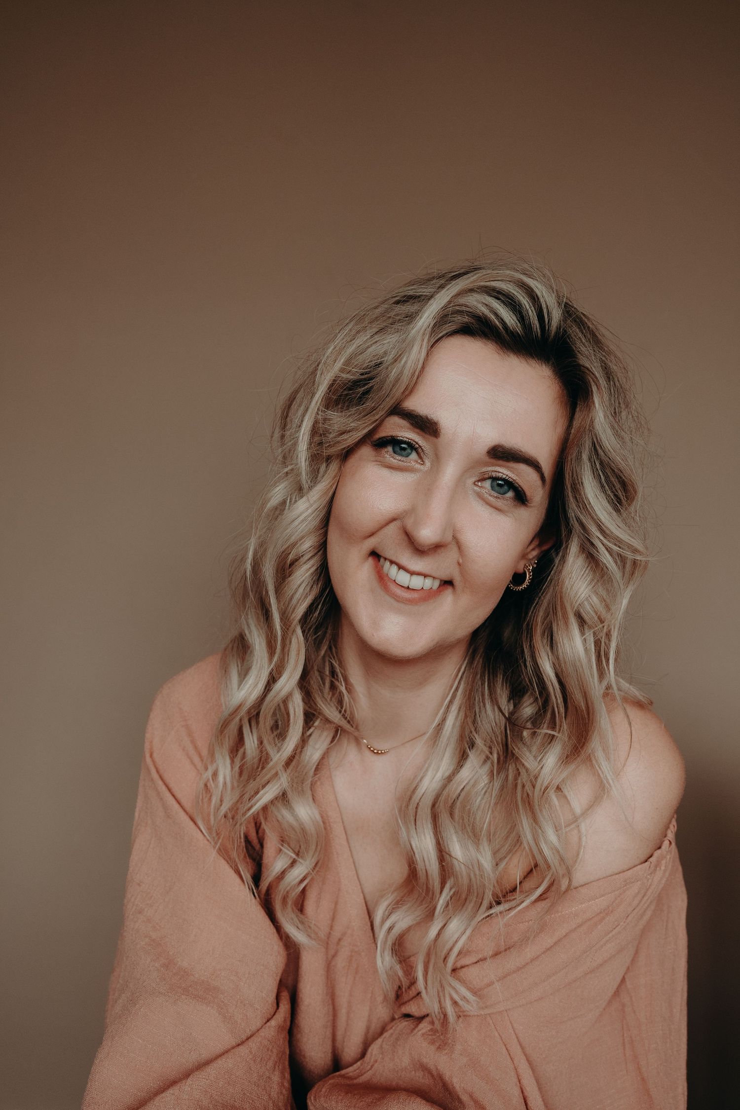 Een enthousiaste Fotograaf uit Geldrop omgeving Eindhoven. Mijn missie? Jullie vastleggen zoals je echt bent!