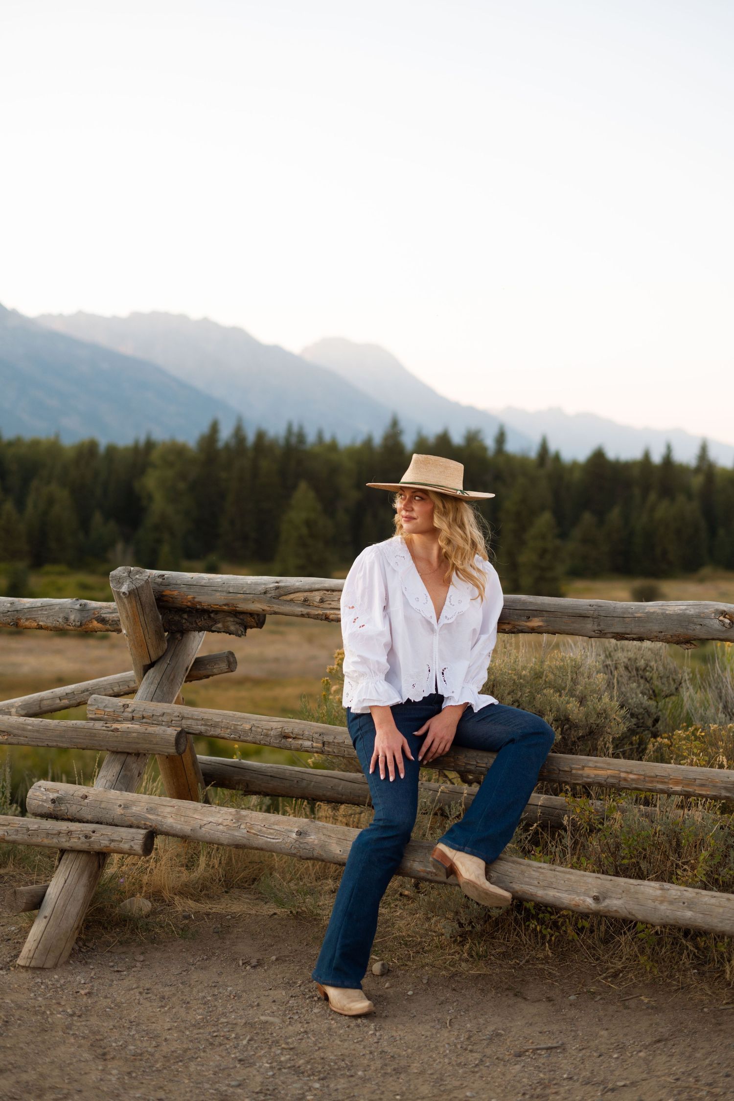 senior portraits jackson hole, lifestyle portraits jackson hole, portait photographer jackson hole, jackson hole photographer