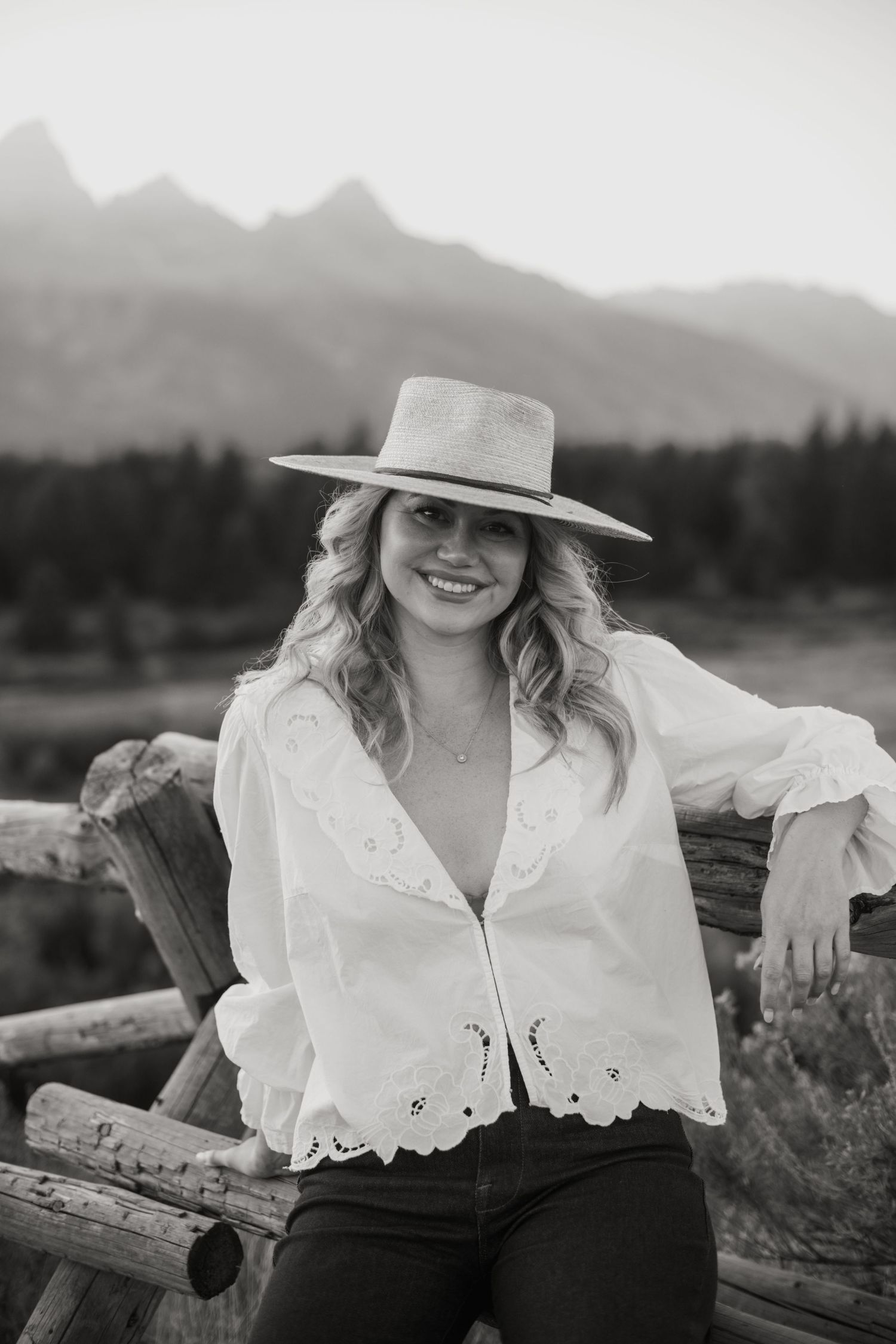 senior portraits jackson hole, lifestyle portraits jackson hole, portait photographer jackson hole, jackson hole photographer