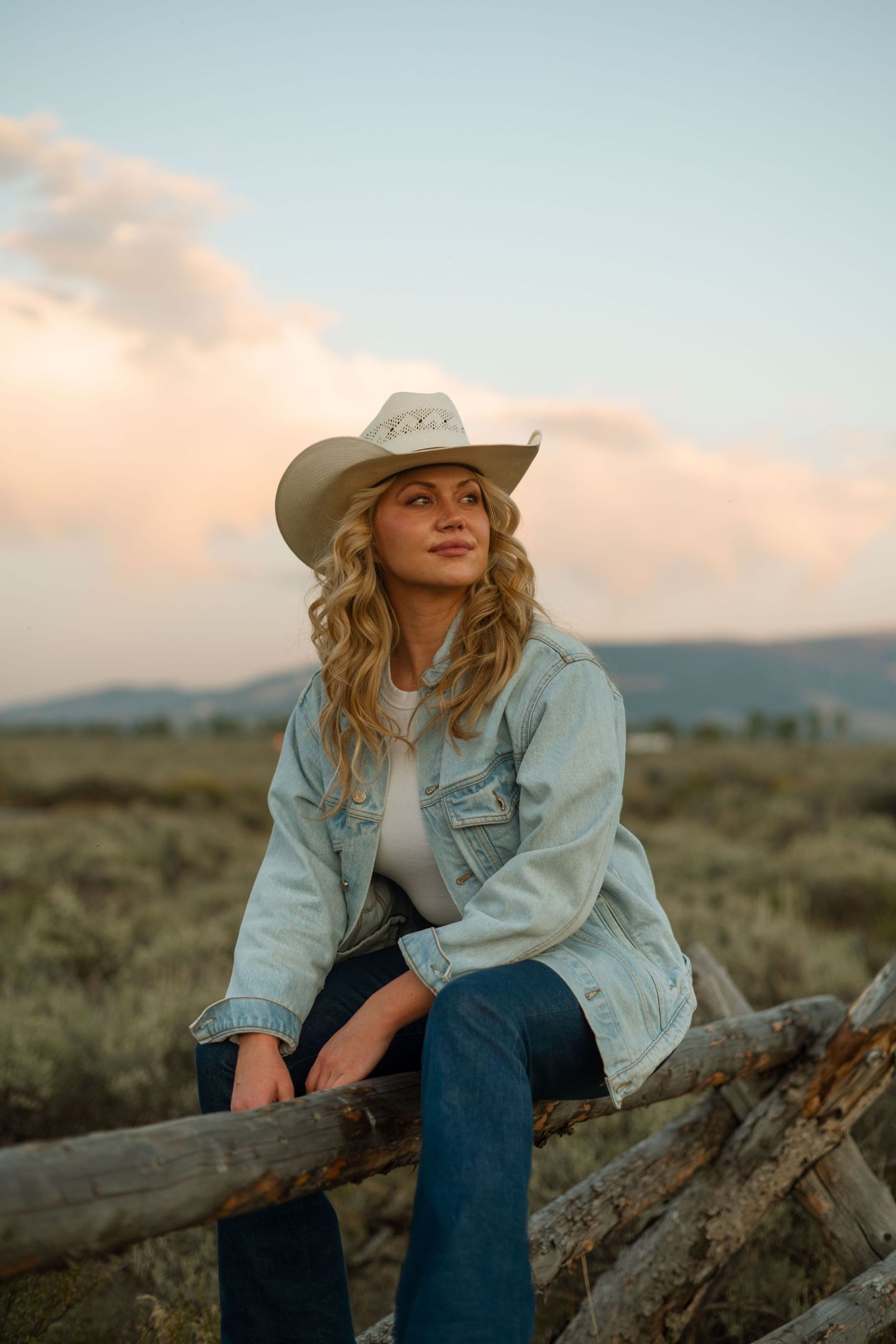 senior portraits jackson hole, lifestyle portraits jackson hole, portait photographer jackson hole, jackson hole photographer