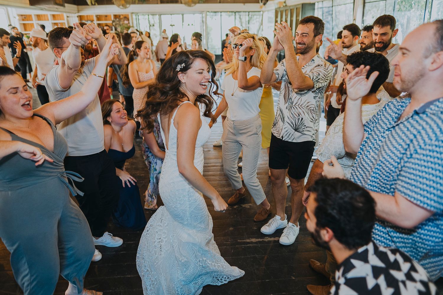 Wedding moment - genuine connection, documentary-style