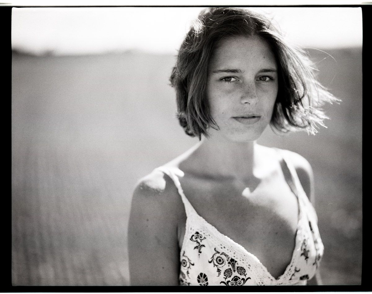 Individual beautiful portrait with soft focus and natural light.