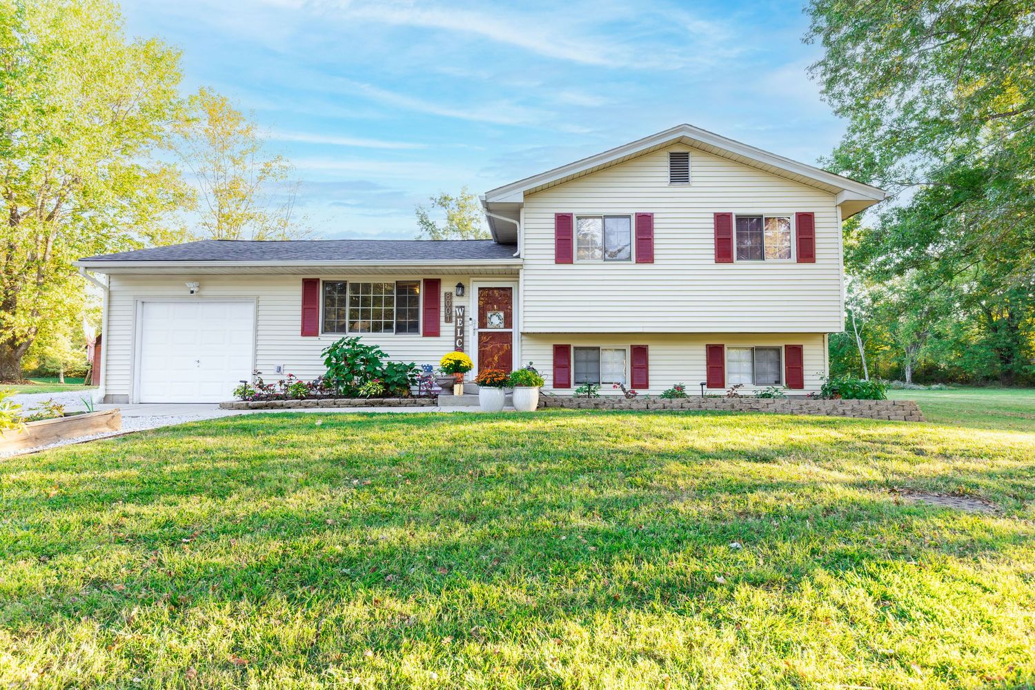Front view of residential property in Gahanna, Ohio
