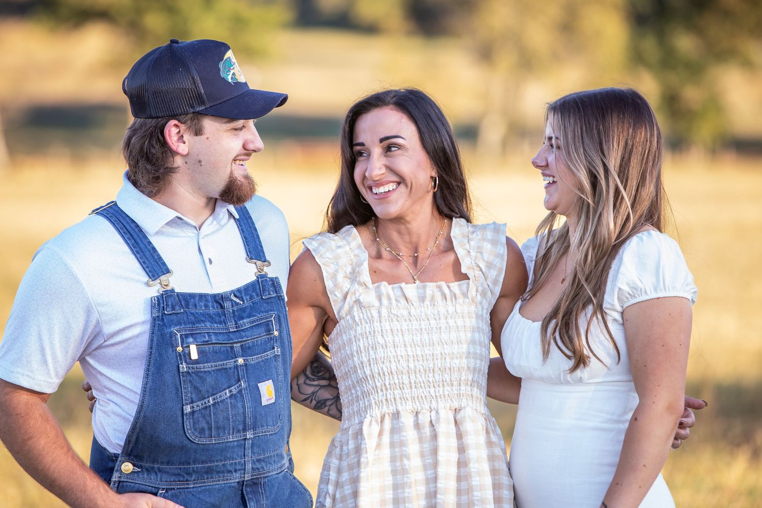 Family portrait photography in middle Tennessee with warm and vibrant.