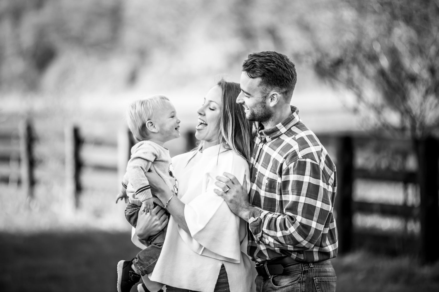 Family portrait photography in middle Tennessee with warm and vibrant.