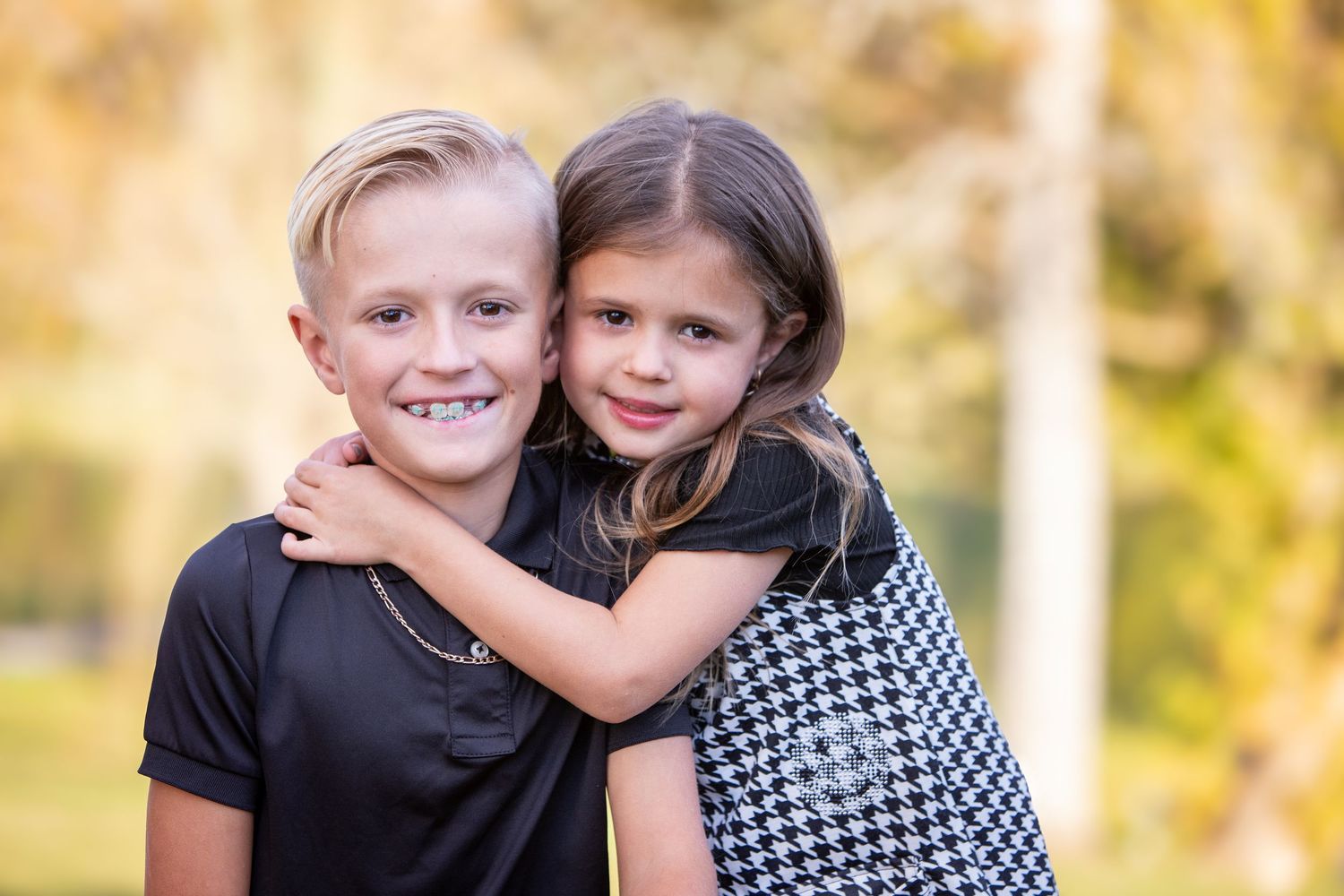 Family portrait photography in middle Tennessee with warm neutral tones.