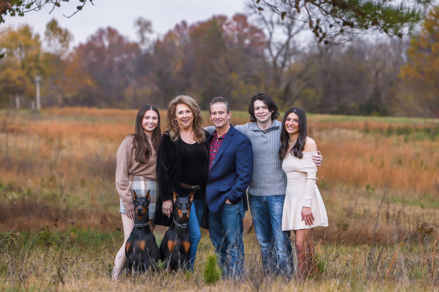 Family portrait photography in middle Tennessee with warm and vibrant.