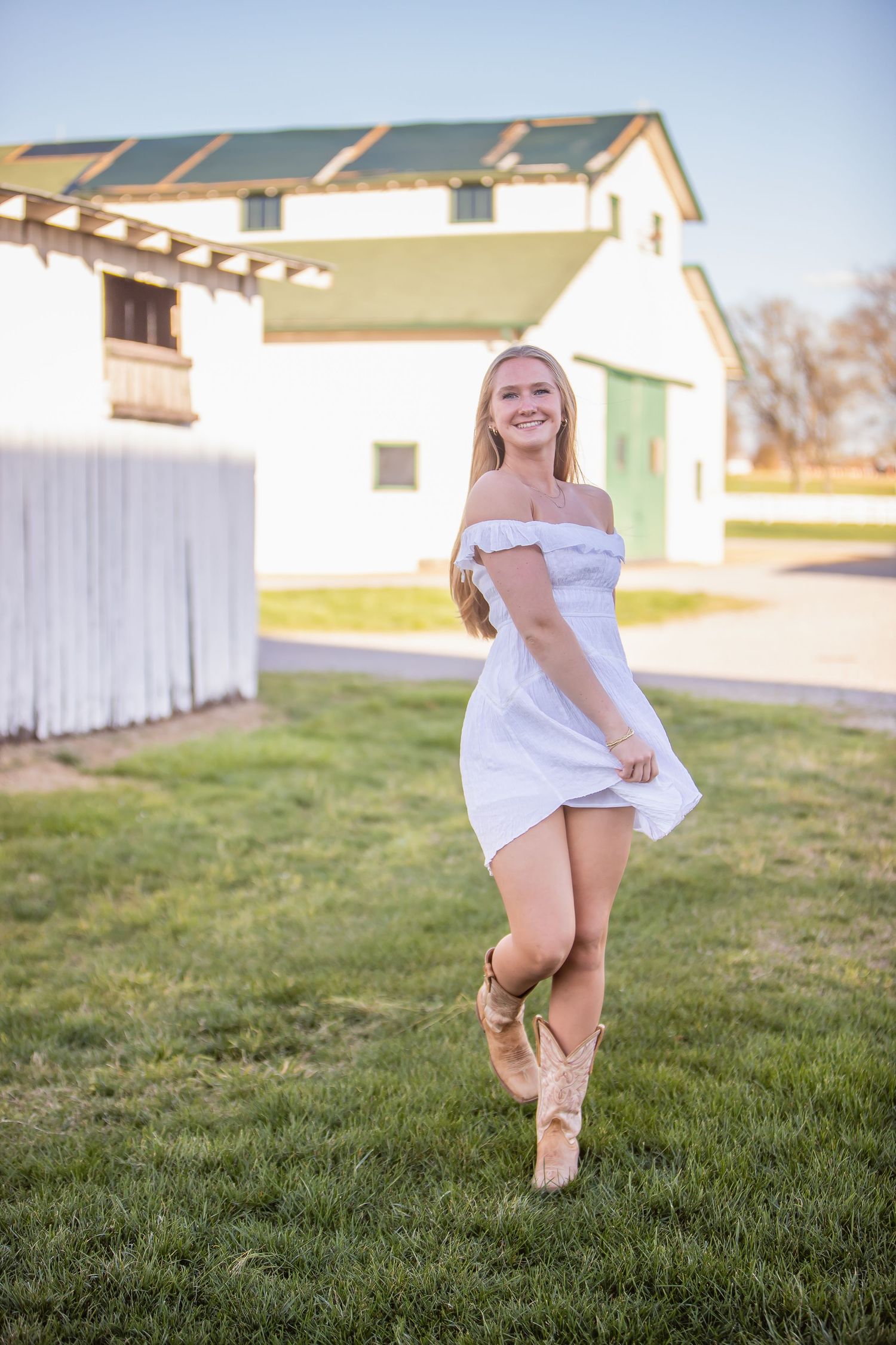 Luxury lifestyle and portrait photography in Middle Tennessee with warm and vibrant tones.
