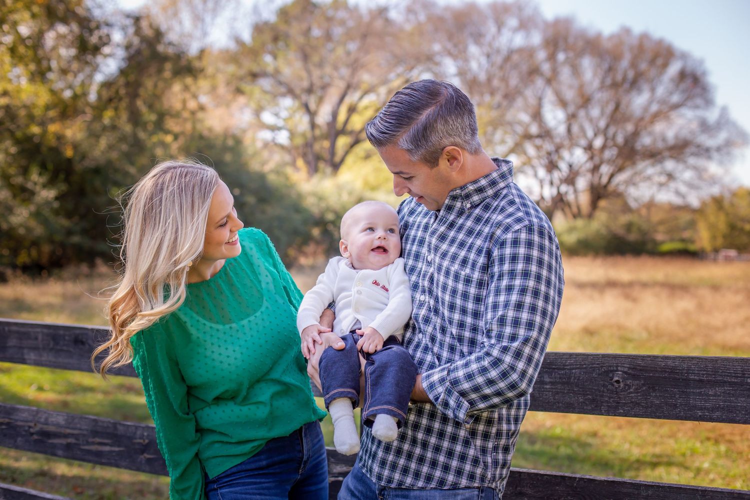 Family portrait photography in middle Tennessee with warm and vibrant.