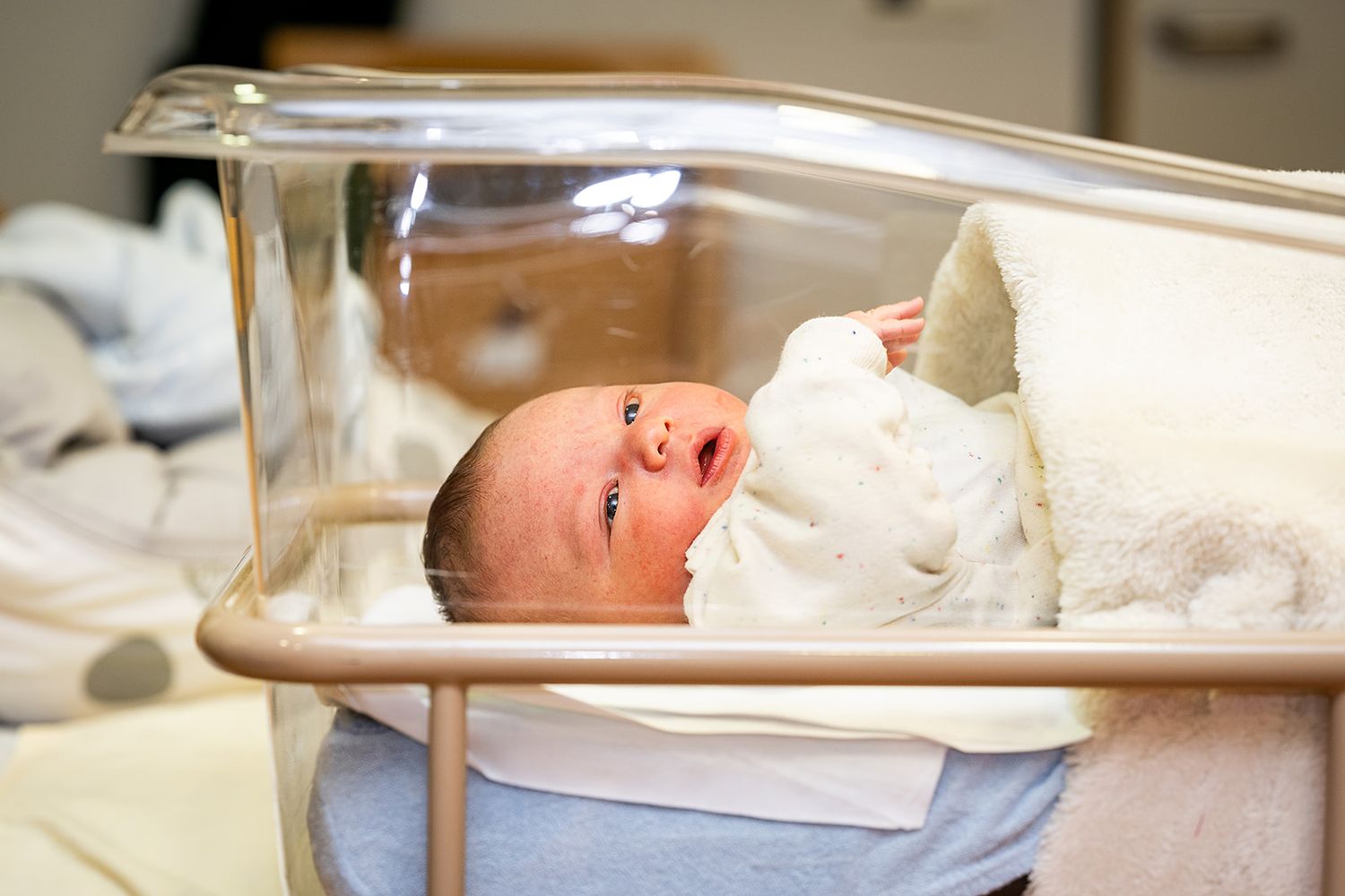 Newborn fotogragie in het ziekenhuis van Ieper, Jan Yperman ziekenhuis fotografie