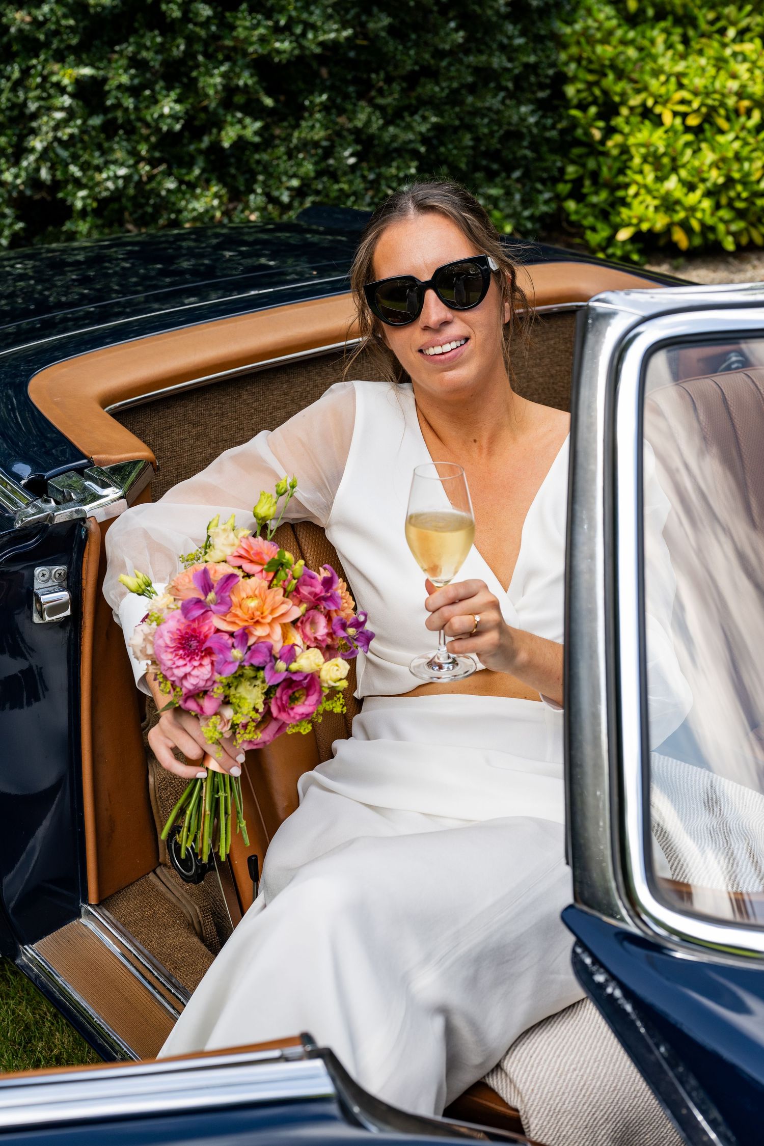 Bruid foto in een oldtimer in Gullegem