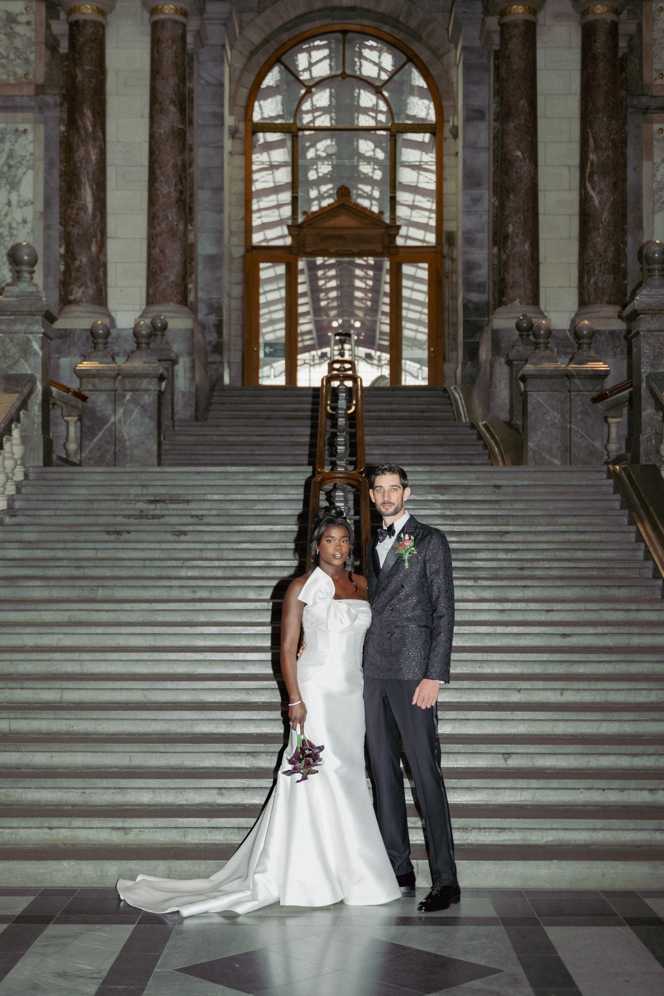Cinematische trouwfilm still van bruiloft van weddingbygomes in Belgie/Antwerpen, Weddingbygomes trouwvideograaf Nederland