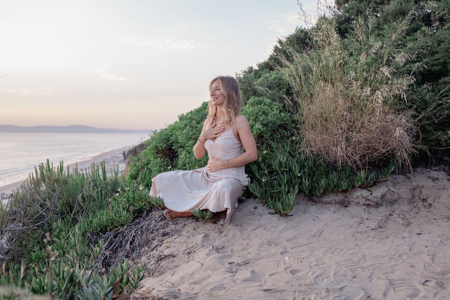 Maternity/Personal

A calm, beautifully guided maternity experience celebrating this unique chapter of motherhood.

Gentle posing and thoug