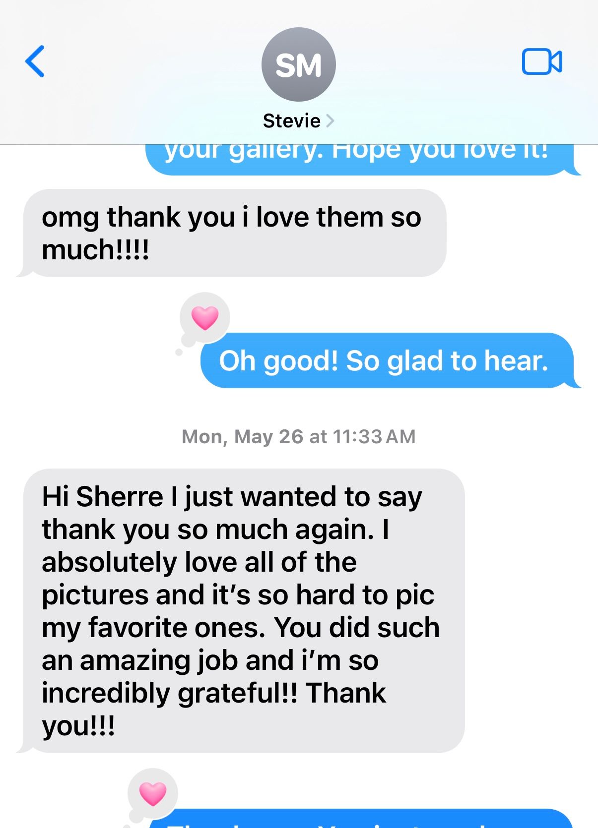 Text message exchange showing message bubbles with positive feedback about photos, with heart emojis and grateful responses.