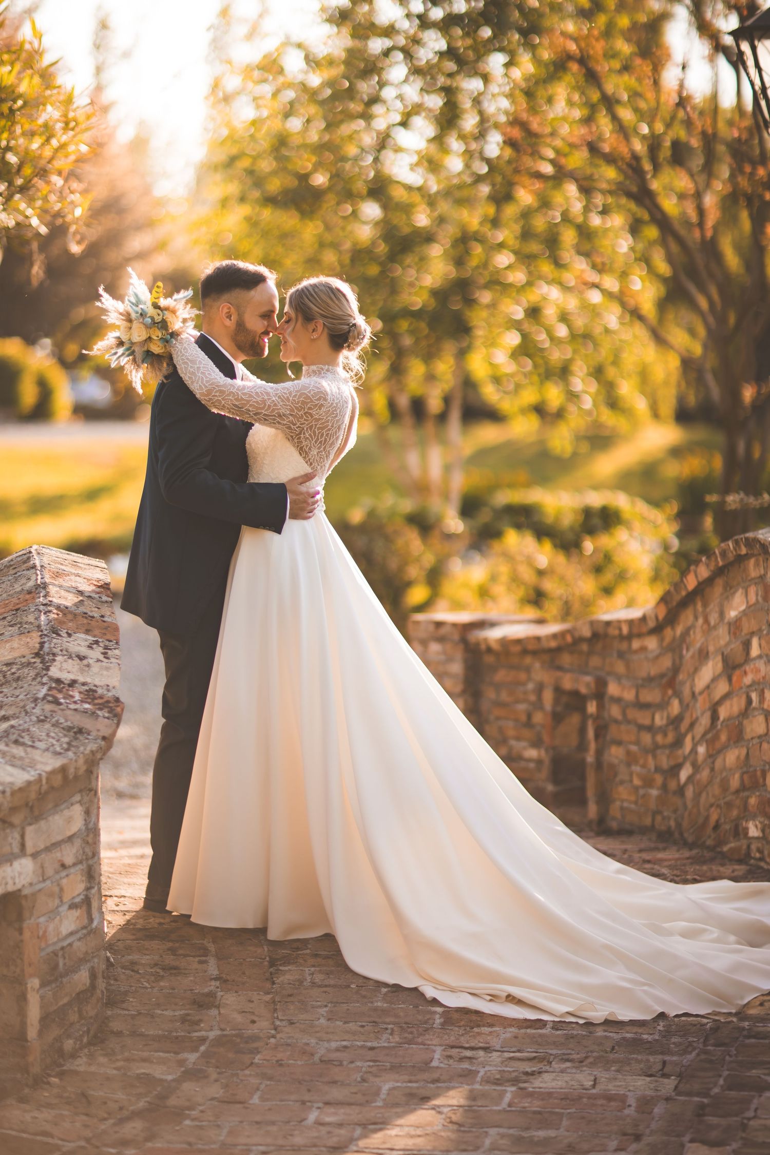 foto di matrimonio sposi al tramonto con golden hour villa o'hara venezia