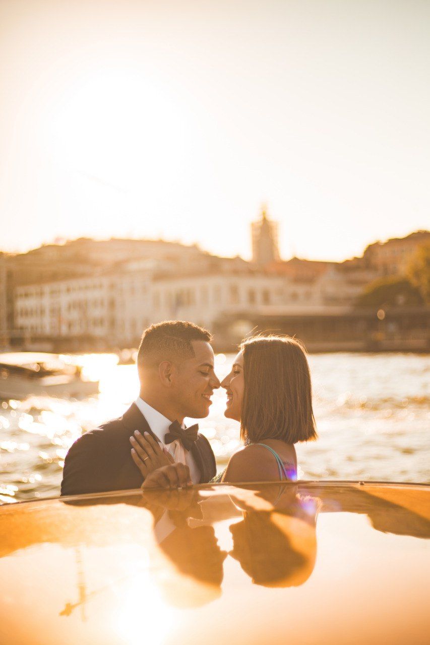 foto di coppia prematrimoniale taxi venezia