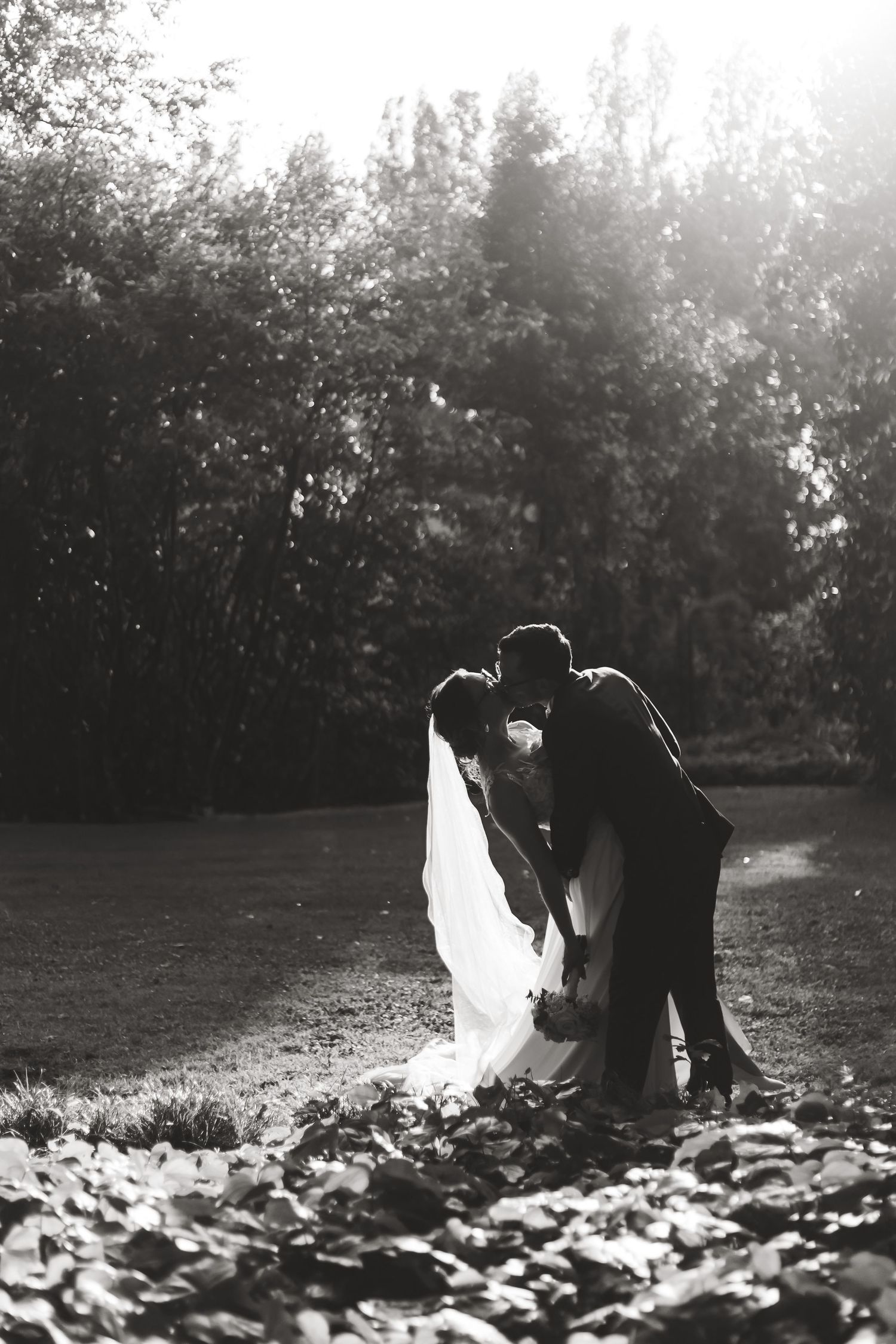foto di matrimonio sposi al tramonto con golden hour ca'lozzio