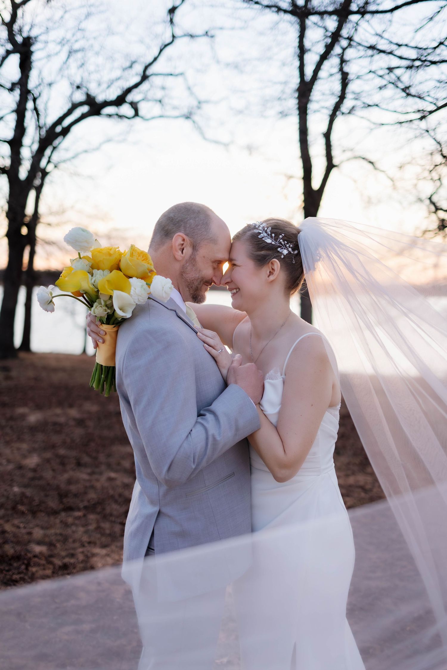 lakeside shawnee oklahoma wedding couple sunset