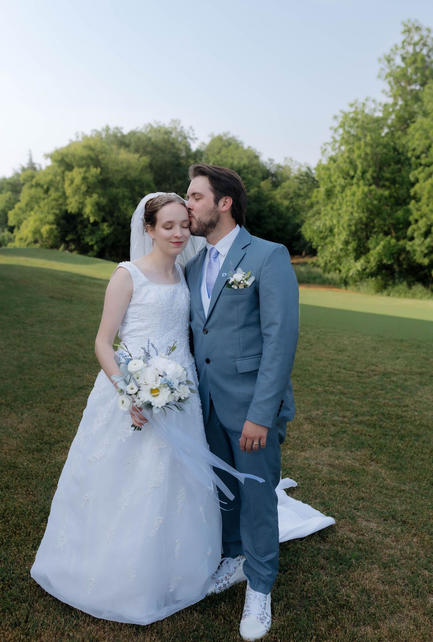oklahoma church wedding couple direct sunlight