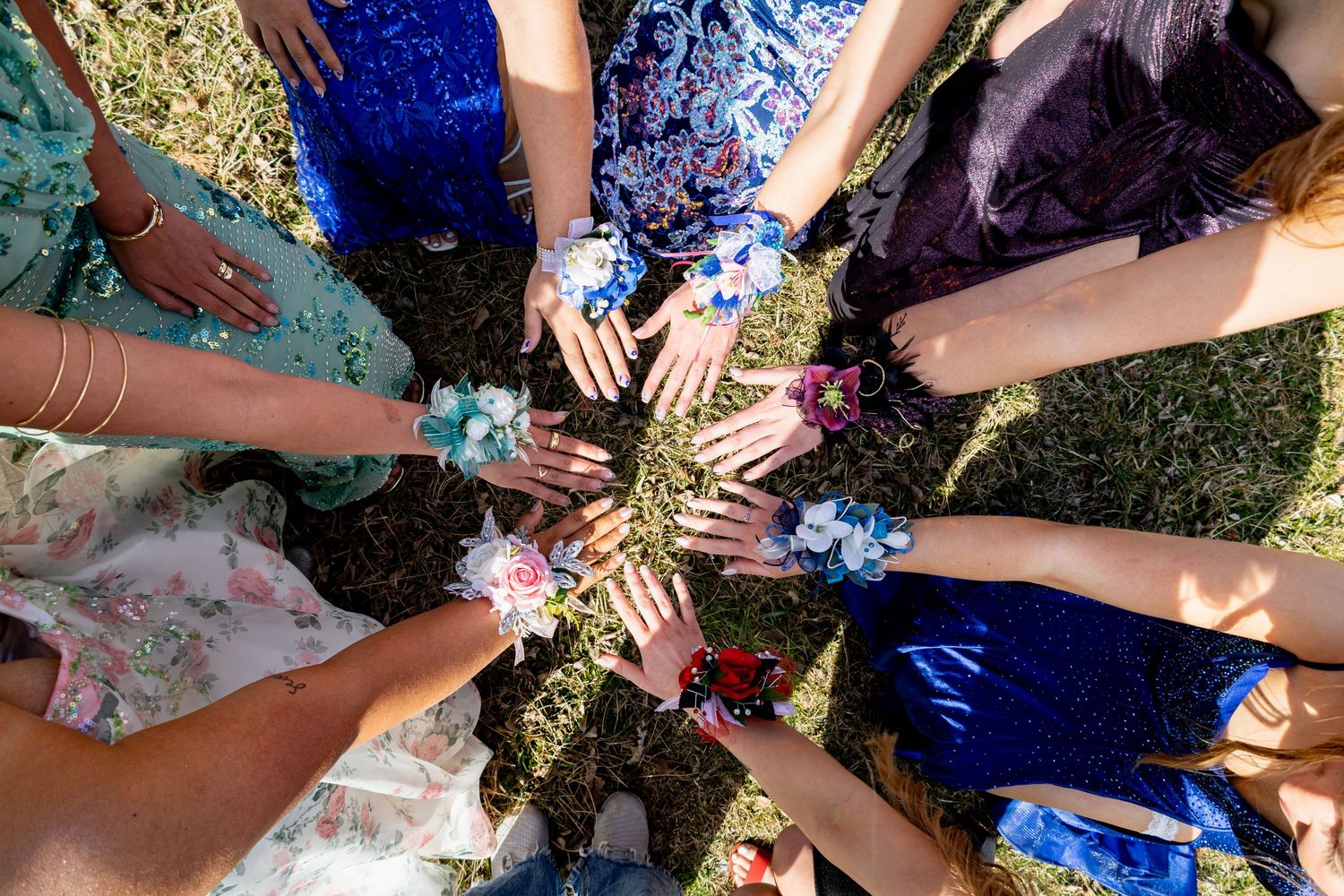 North Dakota group portrait featuring authentic connection and timeless photography by Prairie Glow Photography.