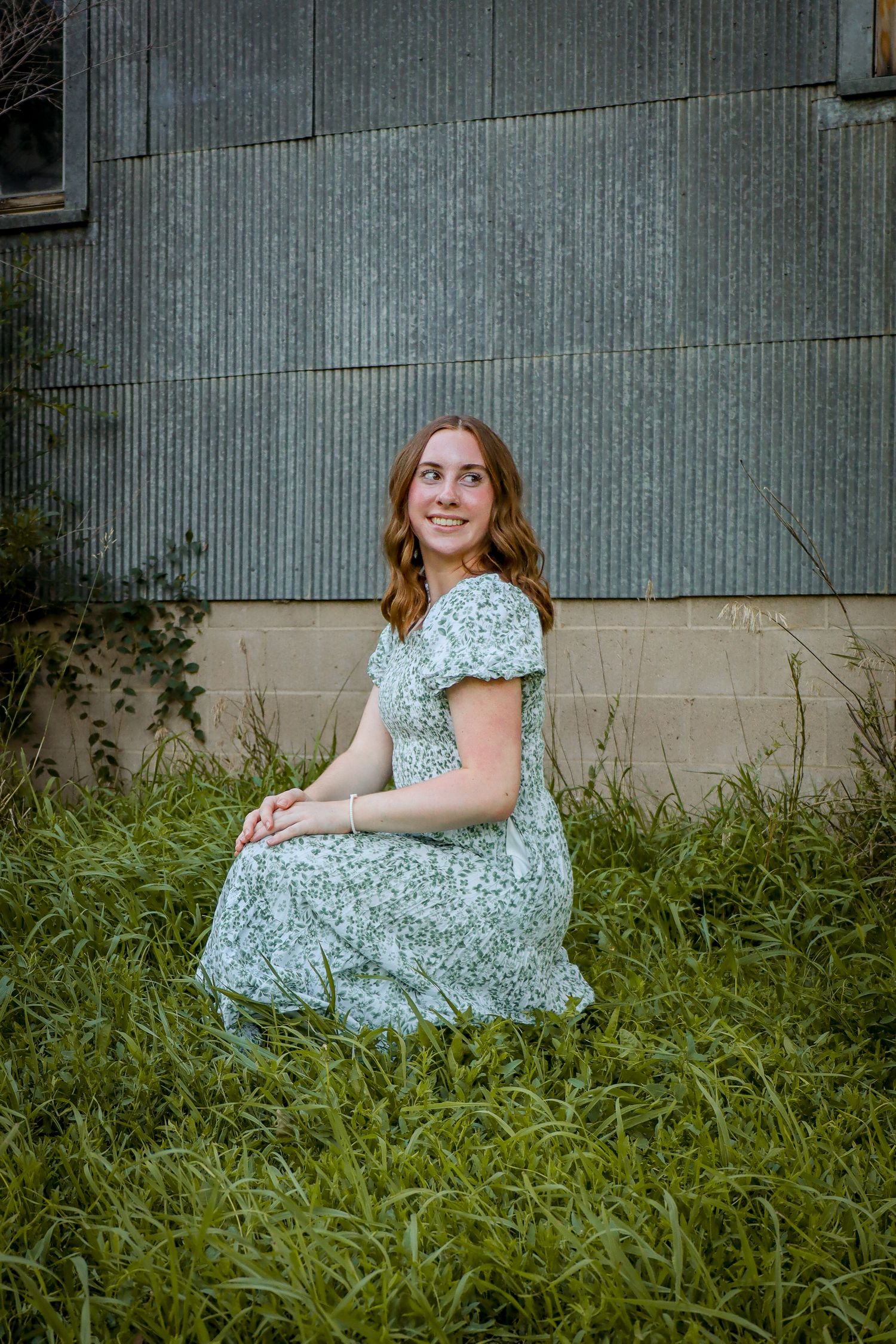 Dickinson senior photographer North Dakota Prairie Glow Photography delivering timeless senior portrait photography style.