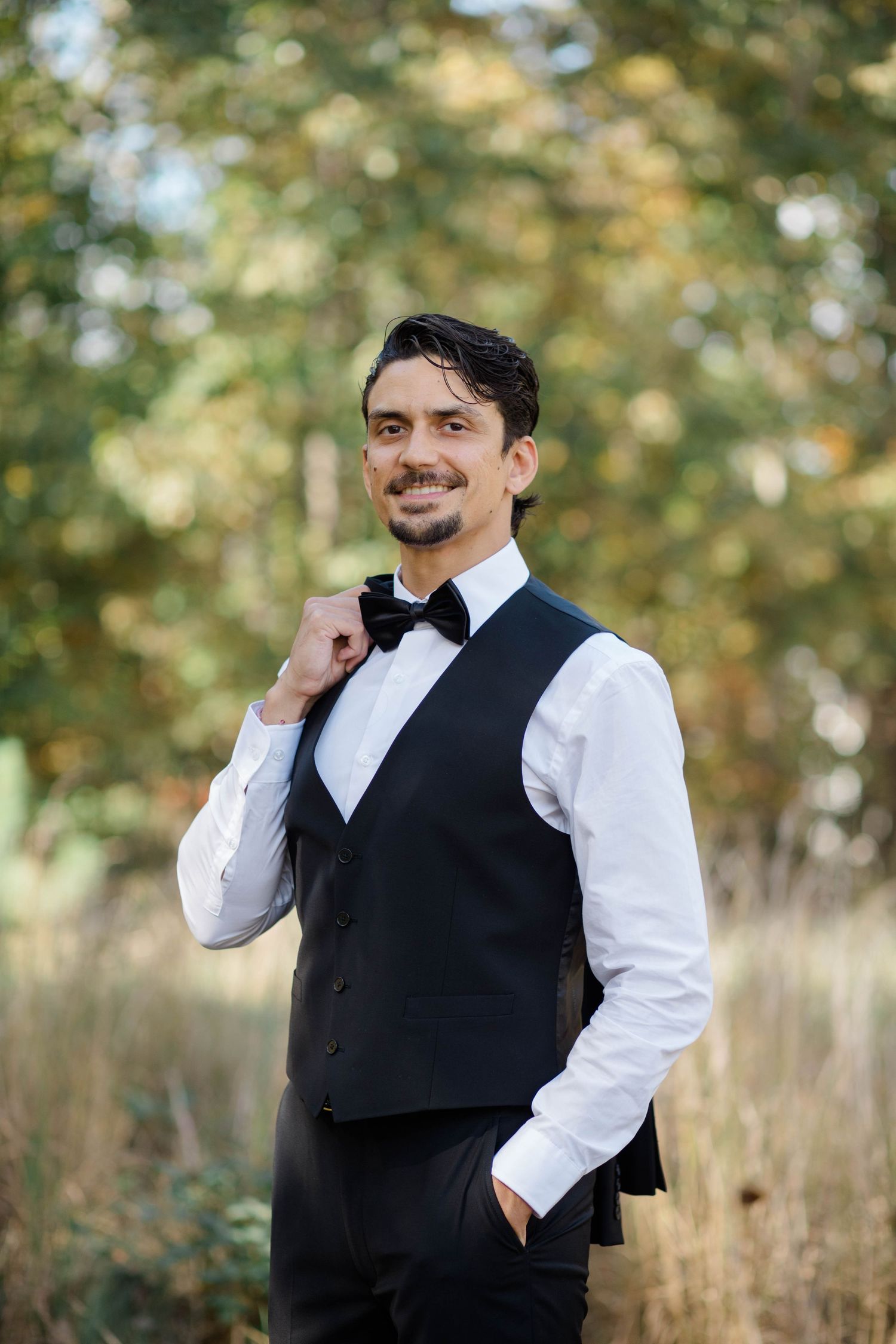 A portrait of a groom.