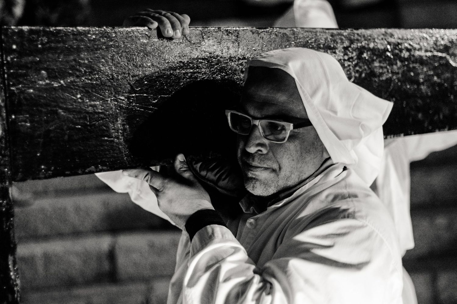 S'Iscravamentu religious ritual in Olbia, Sardinia - Emotional black and white storytelling by Marco Eretta
