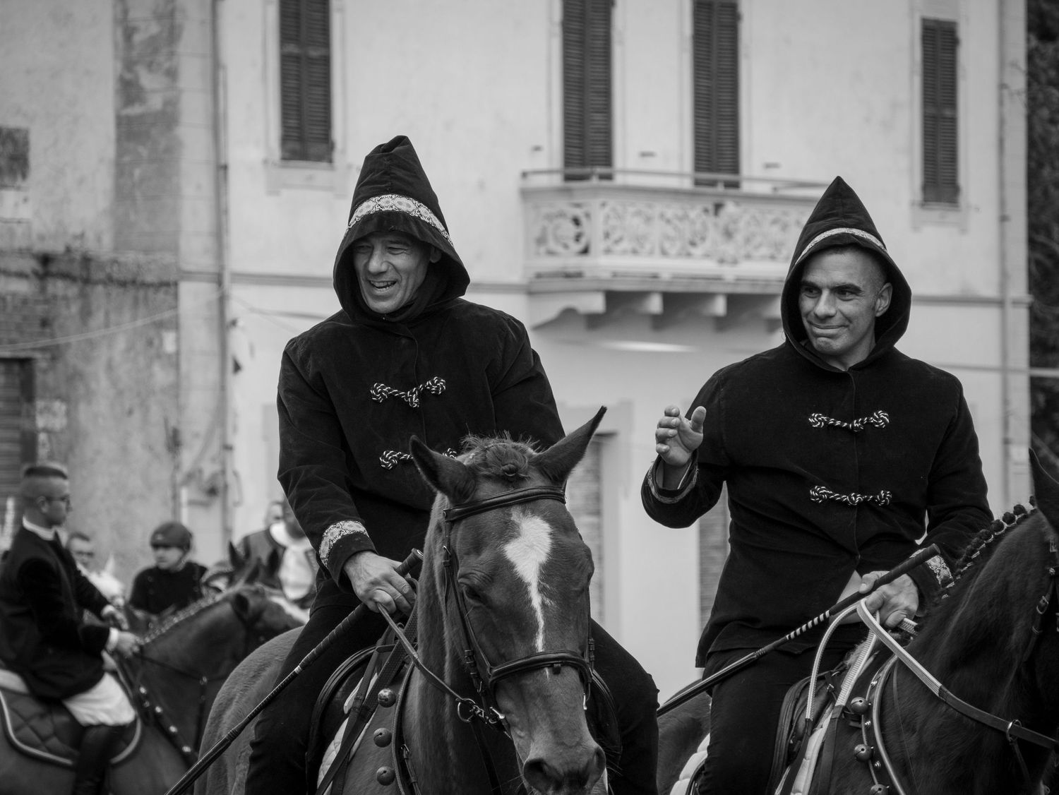 Sas Pariglias traditional horse race in Bortigali, Sardinia - Action and tradition photography by Marco Eretta