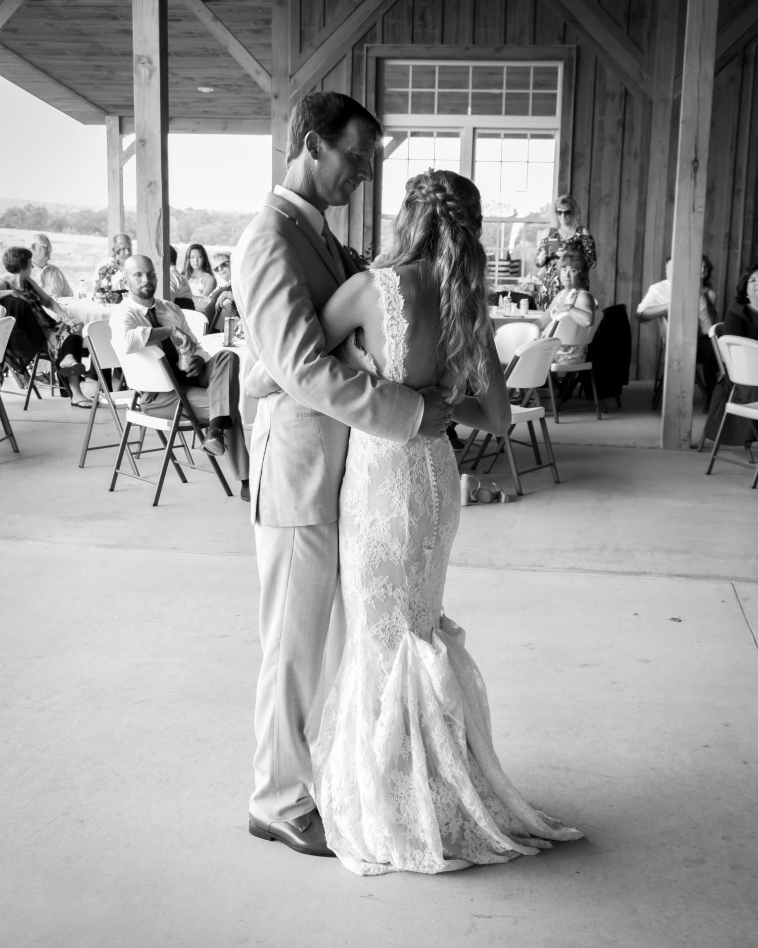 love black and white candid first dance photos