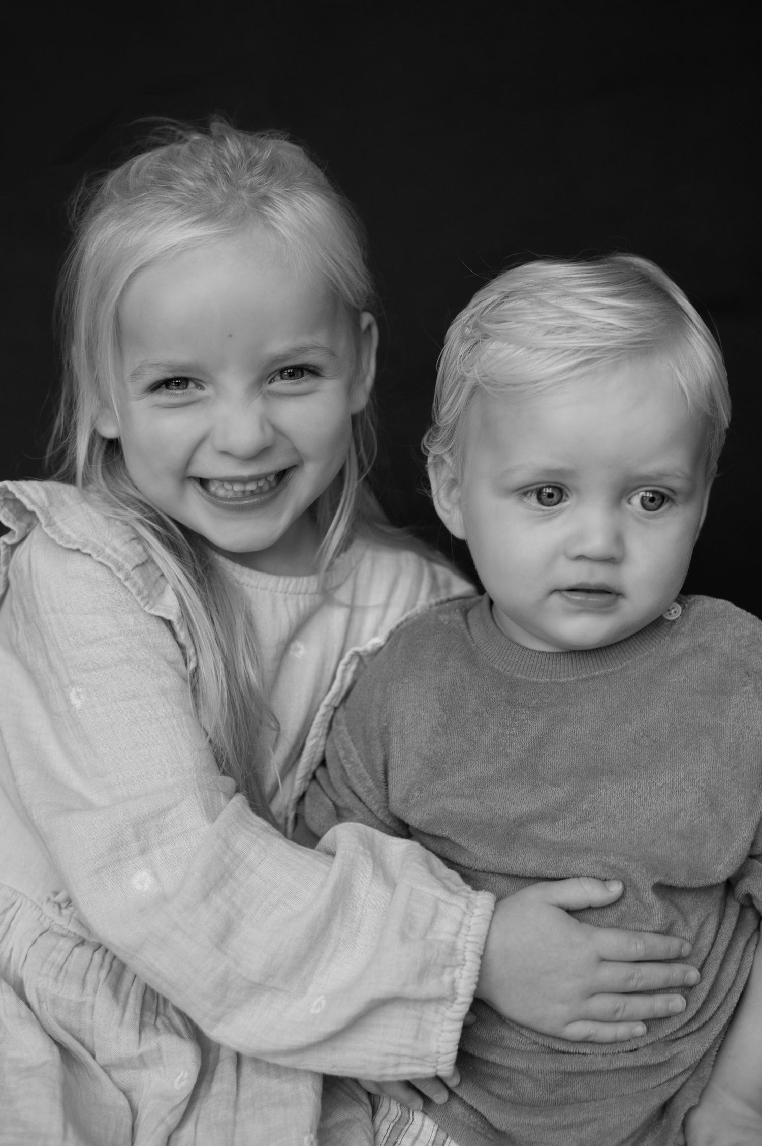 Portret broer en zus Marjolein Maes Fotografie