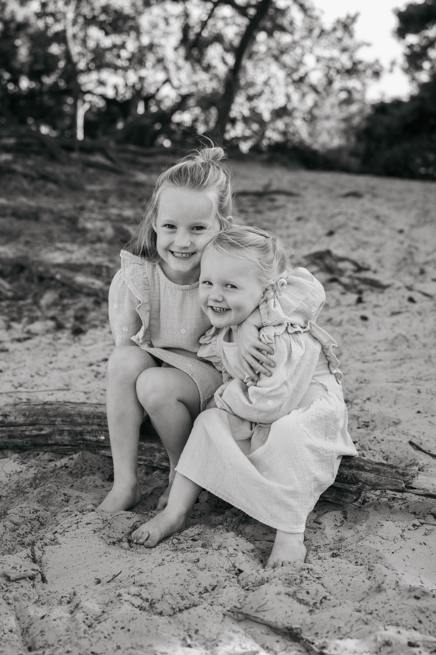 Zusjes fotografie Marjolein Maes Fotografie