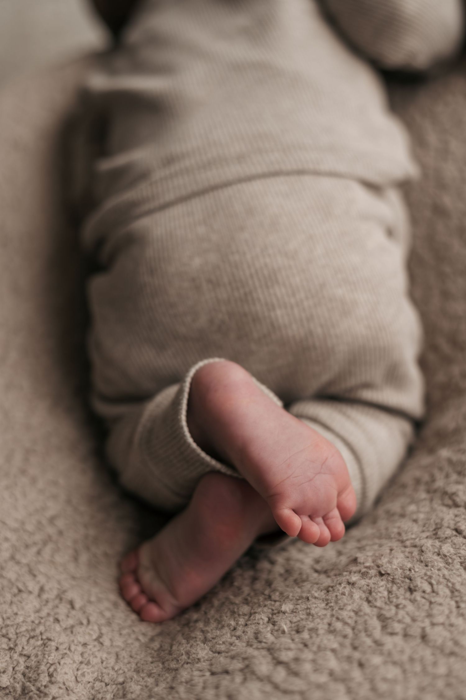 Newborn close up teentjes Marjolein Maes Fotografie
