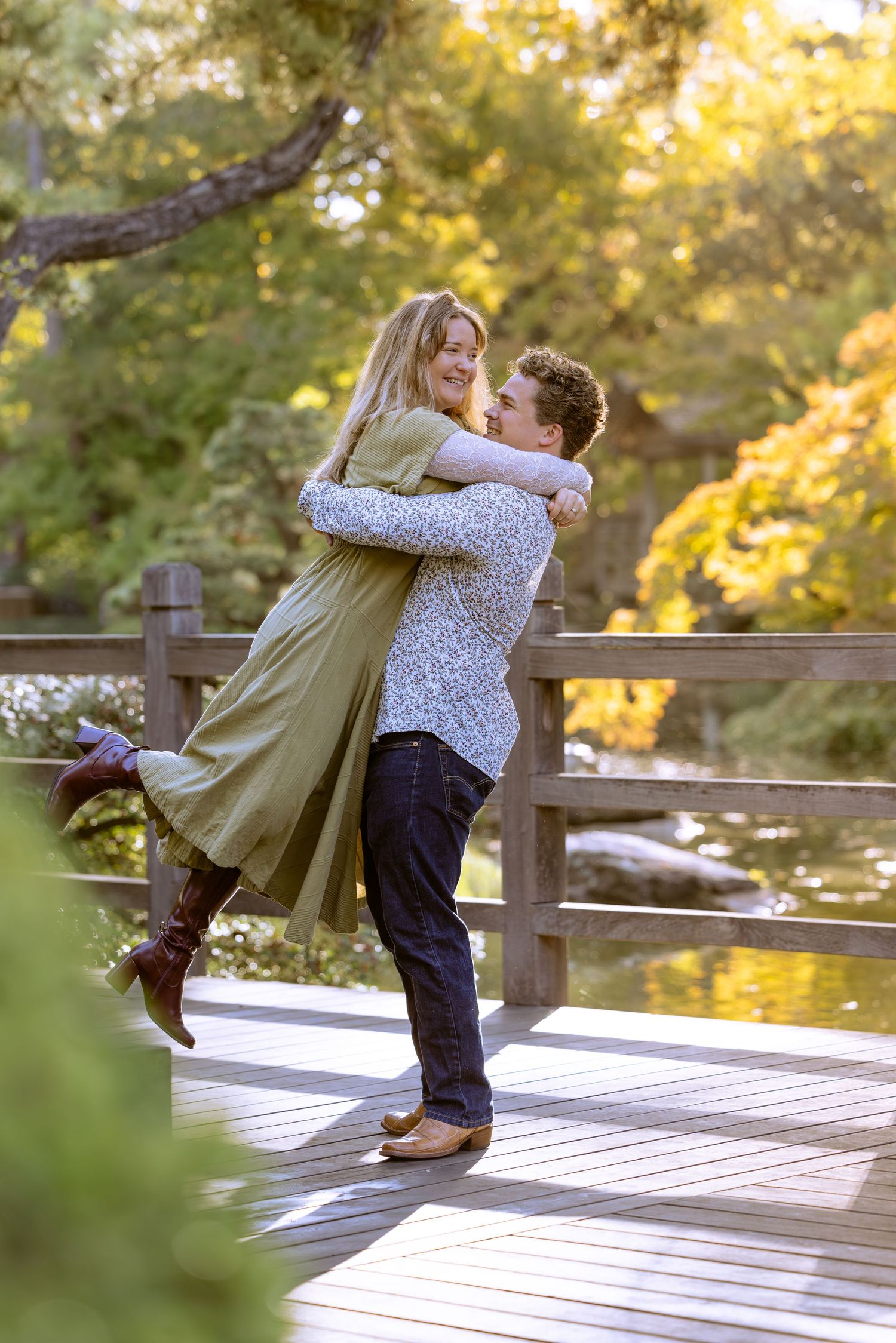 Couple Photoshoot at Botanical Garden in Fort Worth Texas